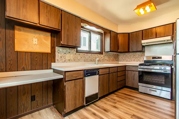 $449,000 | N4973 Lake Drive, Hubbard, WI 53035