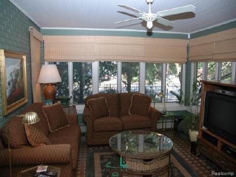 1176 Bishop Road Grosse Pointe, MI 48230 - Photo 7 of 9 Family Room