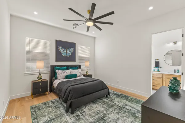 $899,000 | 2009 East Don Carlos, Tempe, AZ 85281