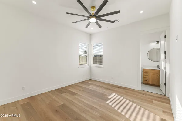 $899,000 | 2009 East Don Carlos, Tempe, AZ 85281