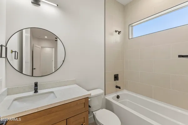 $899,000 | 2009 East Don Carlos, Tempe, AZ 85281