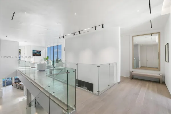 $60,000 | 501 Palm Drive, Hallandale Beach, FL 33009