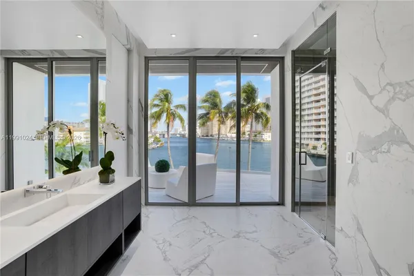 $60,000 | 501 Palm Drive, Hallandale Beach, FL 33009