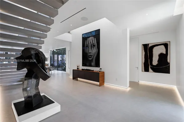 $60,000 | 501 Palm Drive, Hallandale Beach, FL 33009