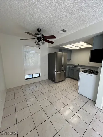 $1,199 | 5175 Caliente Street, Unit 122, Las Vegas, NV 89119