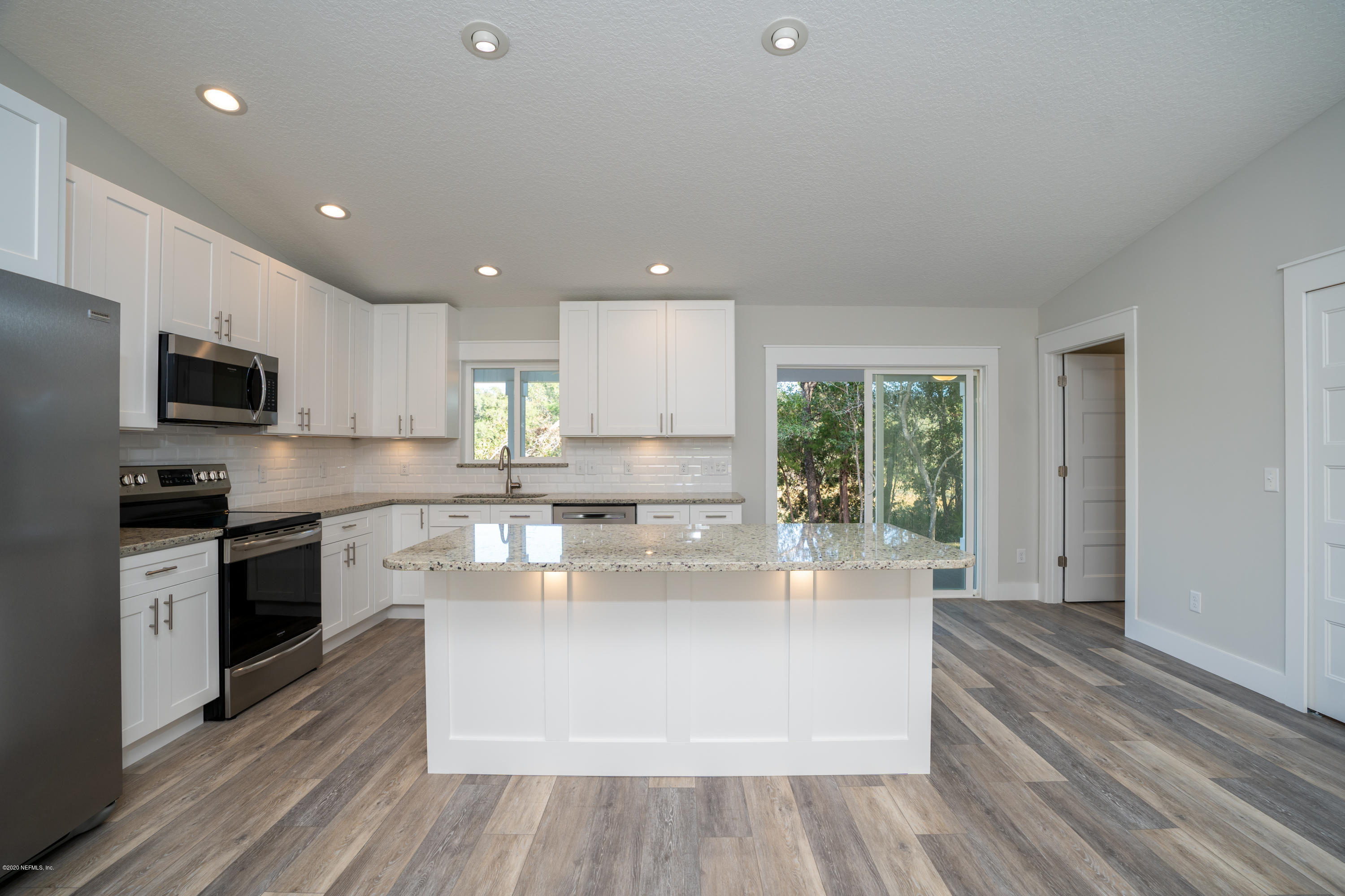 32 Kitchen straight shot