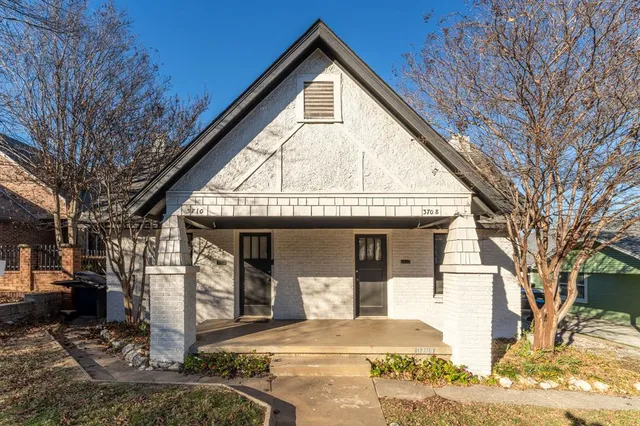 $1,500 | 3708 West 5th Street, Fort Worth, TX 76107