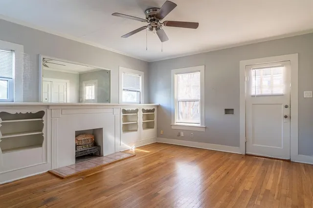 $1,500 | 3708 West 5th Street, Fort Worth, TX 76107