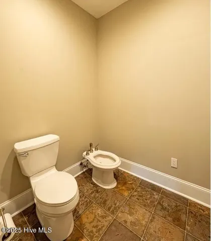 $1,375,000 | 518 Edwards Road, Jacksonville, NC 28540