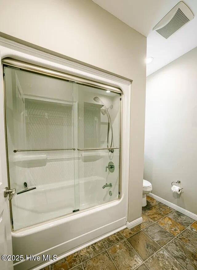 518 Edwards Road Jacksonville, NC 28540 - Photo 38 of 86 Second Bedroom Full Bathroom