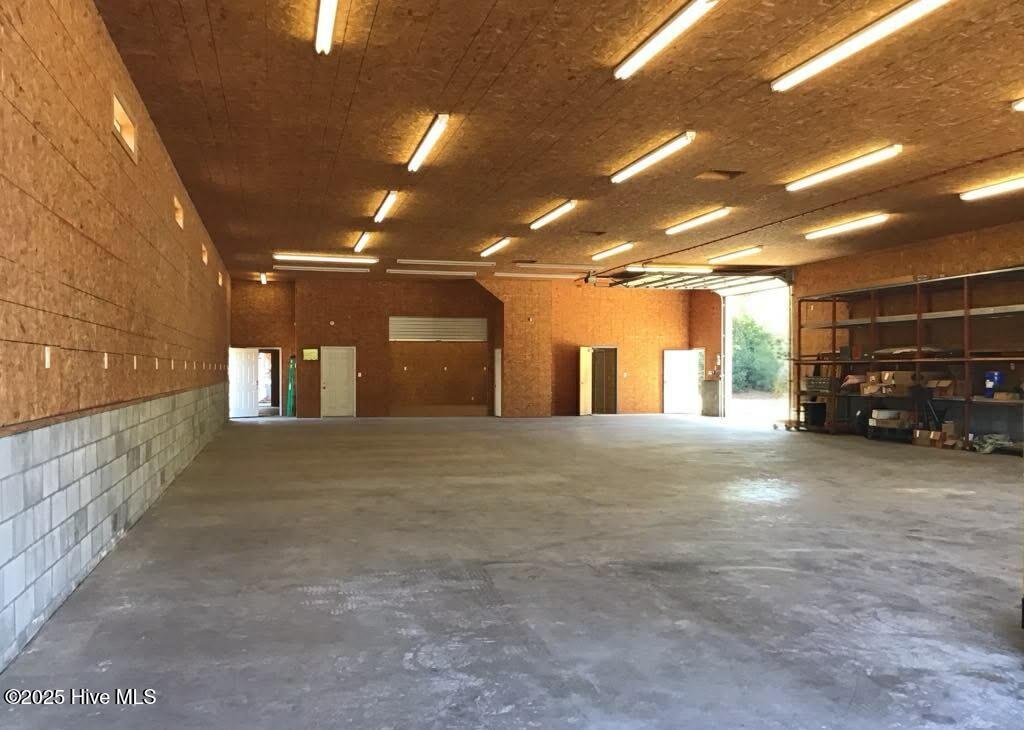 518 Edwards Road Jacksonville, NC 28540 - Photo 65 of 86 Shop / Warehouse Interior