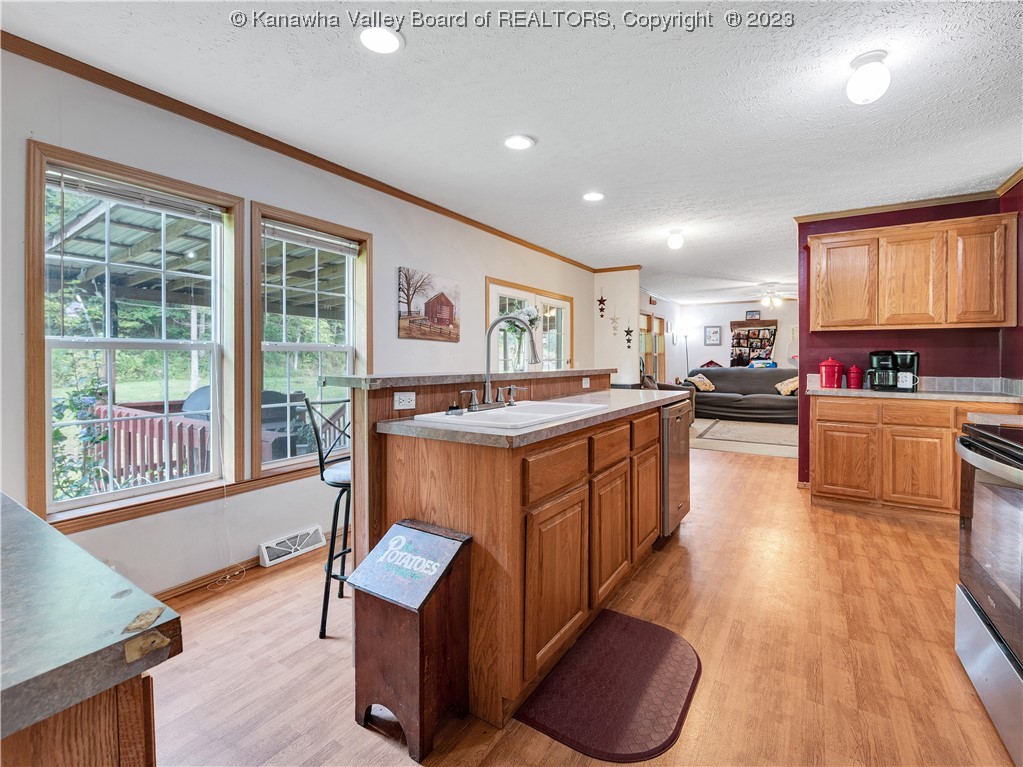 331 Walnut Road Walton, WV 25286 - Photo 5 of 49 Gallery Image 5