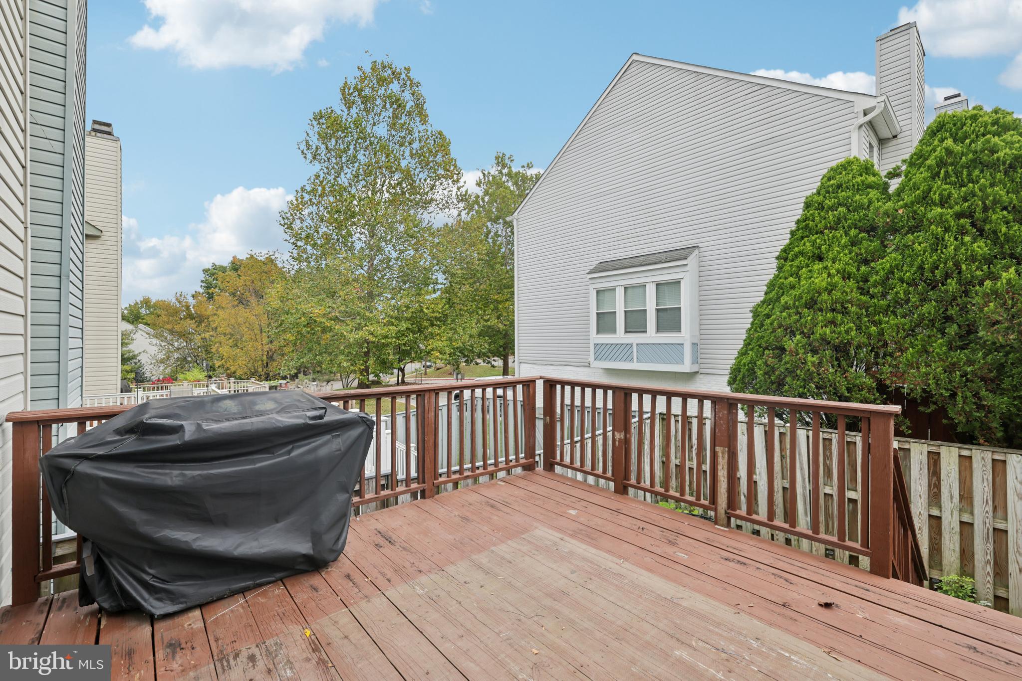 9609 Clocktower Lane Columbia, MD 21046 - Photo 31 of 34 Deck