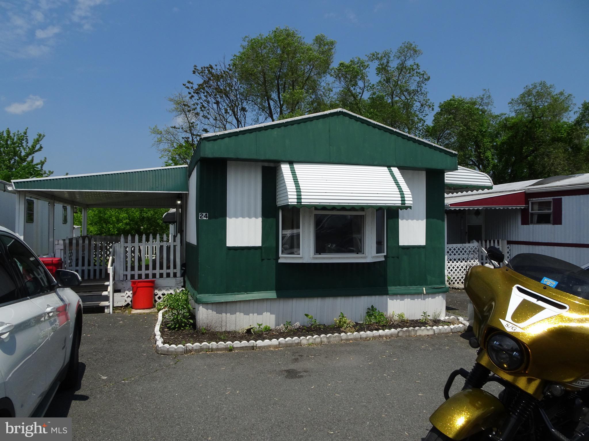 24 Keystone Road Reading, PA 19606 - Photo 1 of 12 Exterior Front
