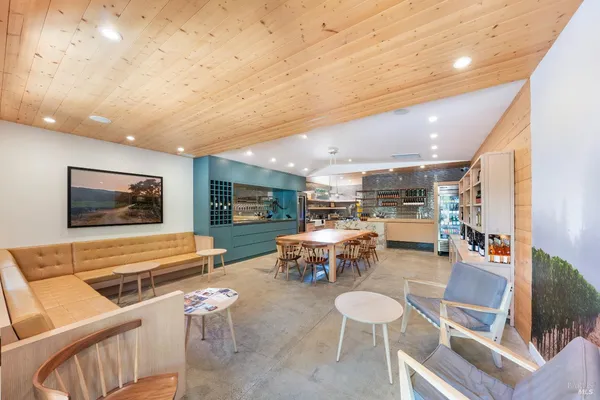 $4,500,000 | 9000 Highway 128 Highway, Philo, CA 95466