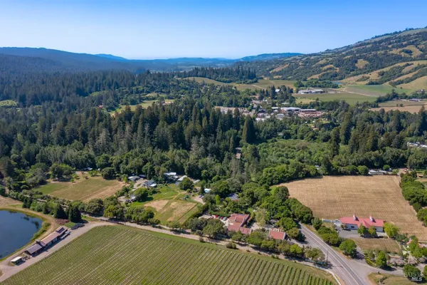 $4,500,000 | 9000 Highway 128 Highway, Philo, CA 95466