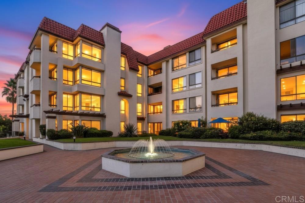 5875 Friars Road, Unit 4404 San Diego, CA 92110 - Photo 31 of 32 a front view of a building