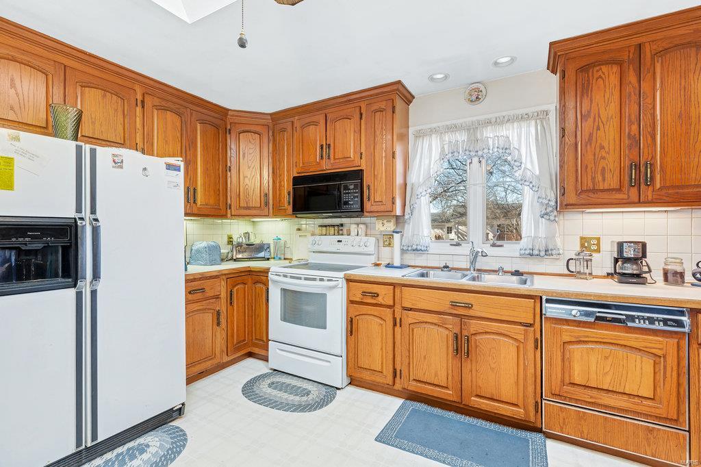 5801 Kerth Road St. Louis, MO 63128 - Photo 11 of 38 Gallery Image 11