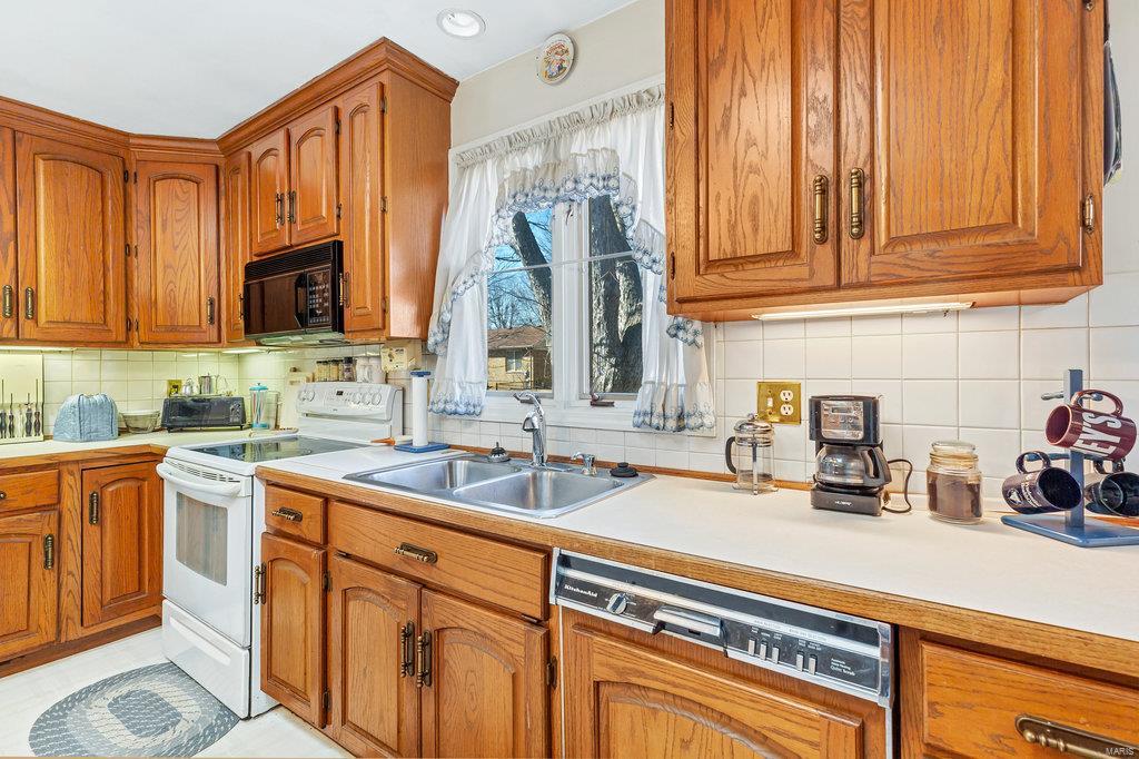 5801 Kerth Road St. Louis, MO 63128 - Photo 12 of 38 Gallery Image 12