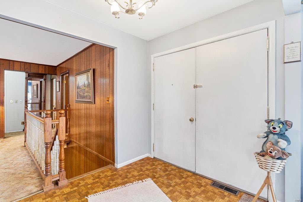 5801 Kerth Road St. Louis, MO 63128 - Photo 5 of 38 Gallery Image 5