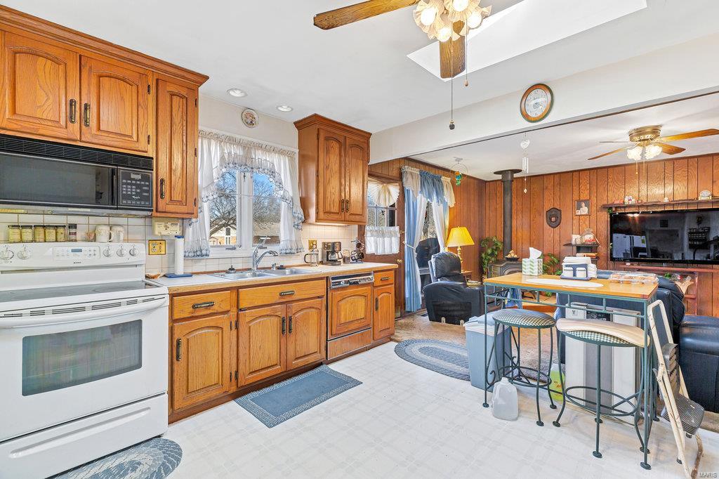 5801 Kerth Road St. Louis, MO 63128 - Photo 10 of 38 Gallery Image 10