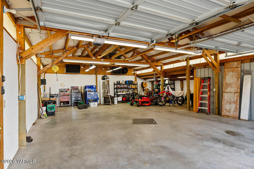 1550 Gibson Road Selah, WA 98942 - Photo 27 of 33 a view of a storage in a room