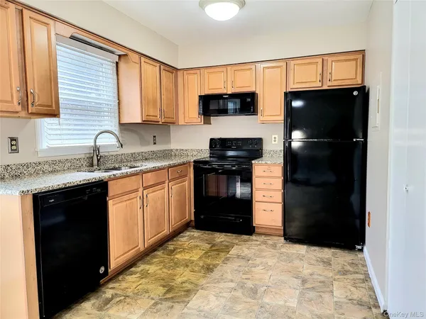$2,550 | 6 Maple Avenue, Goshen, NY 10924
