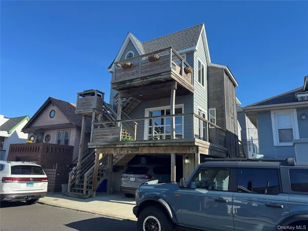 $1,359,000 | 72 Kentucky Street, Long Beach, NY 11561