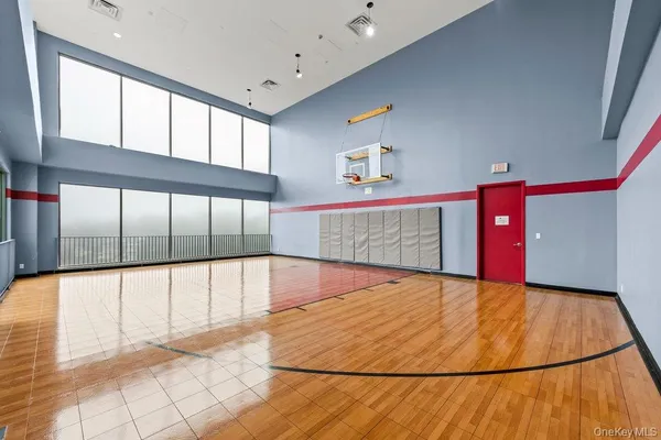 $3,995 | 701 Ridge Hill Boulevard, Unit 8E, Yonkers, NY 10710