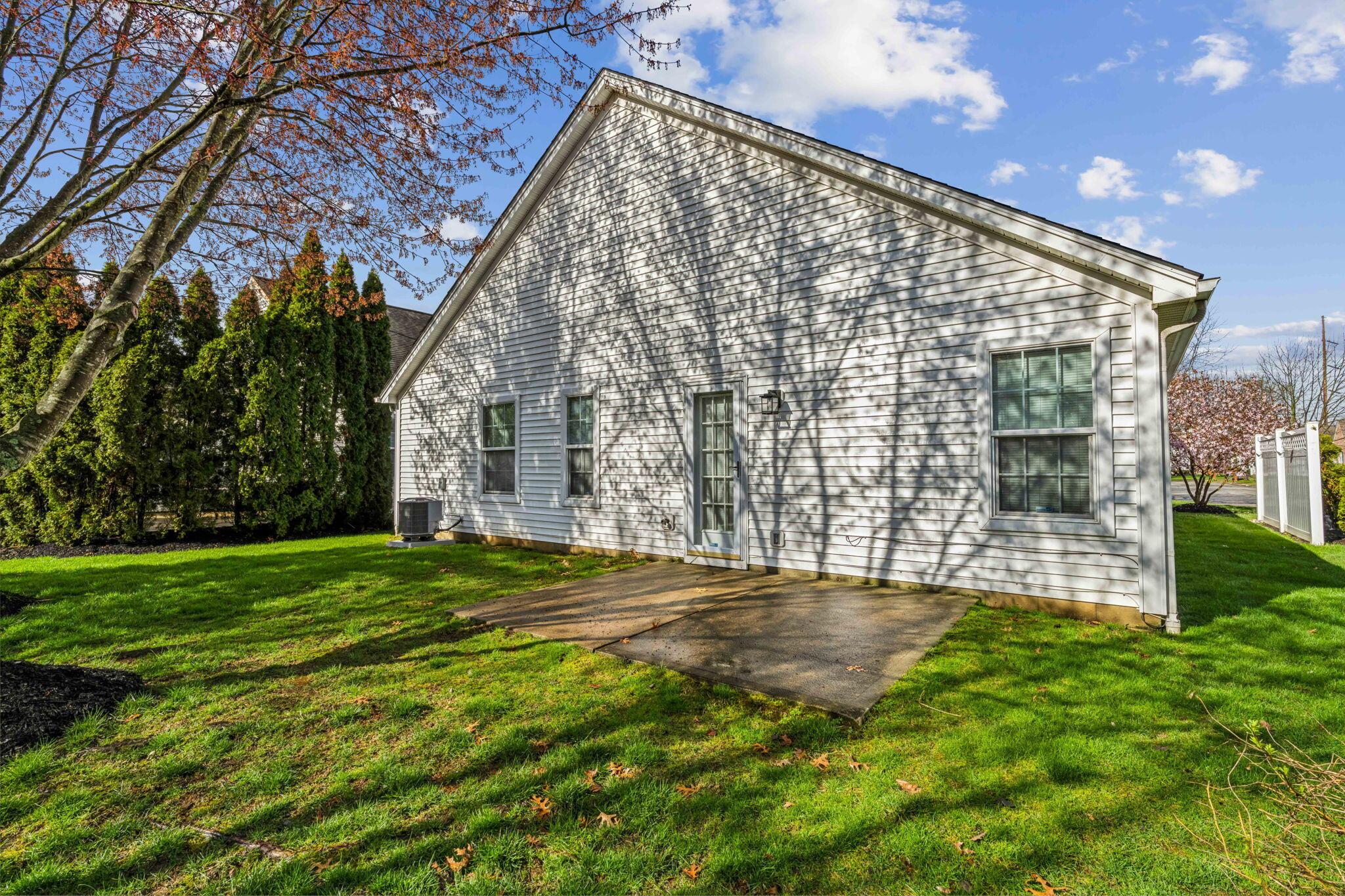 514 Straiton Square Westerville, OH 43082 - Photo 24 of 25 Welcome to 514 Straiton Square!