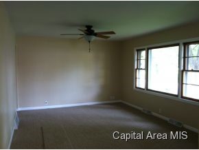 1924 Lee Street Springfield, IL 62703 - Photo 9 of 18