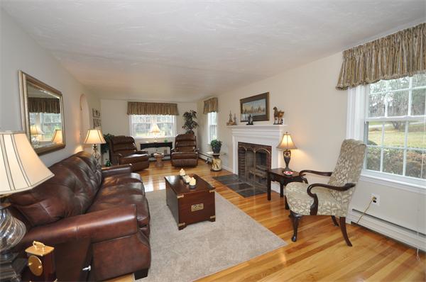 11 Wyman Road Lexington, MA 02420 - Photo 6 of 11