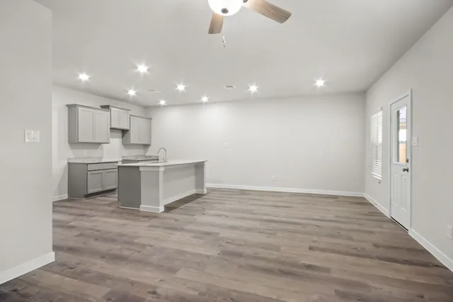 $284,900 | 4533 Wisenbaker Way, Bryan, TX 77845