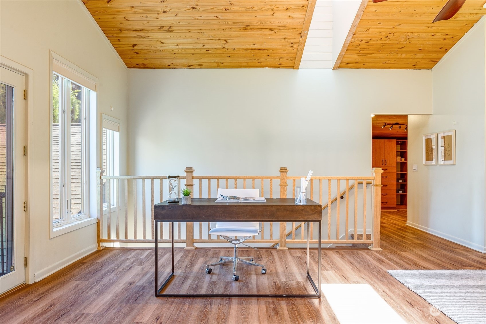 5337 South Kenyon Street Seattle, WA 98118 - Photo 19 of 37 a view of a balcony with wooden floor