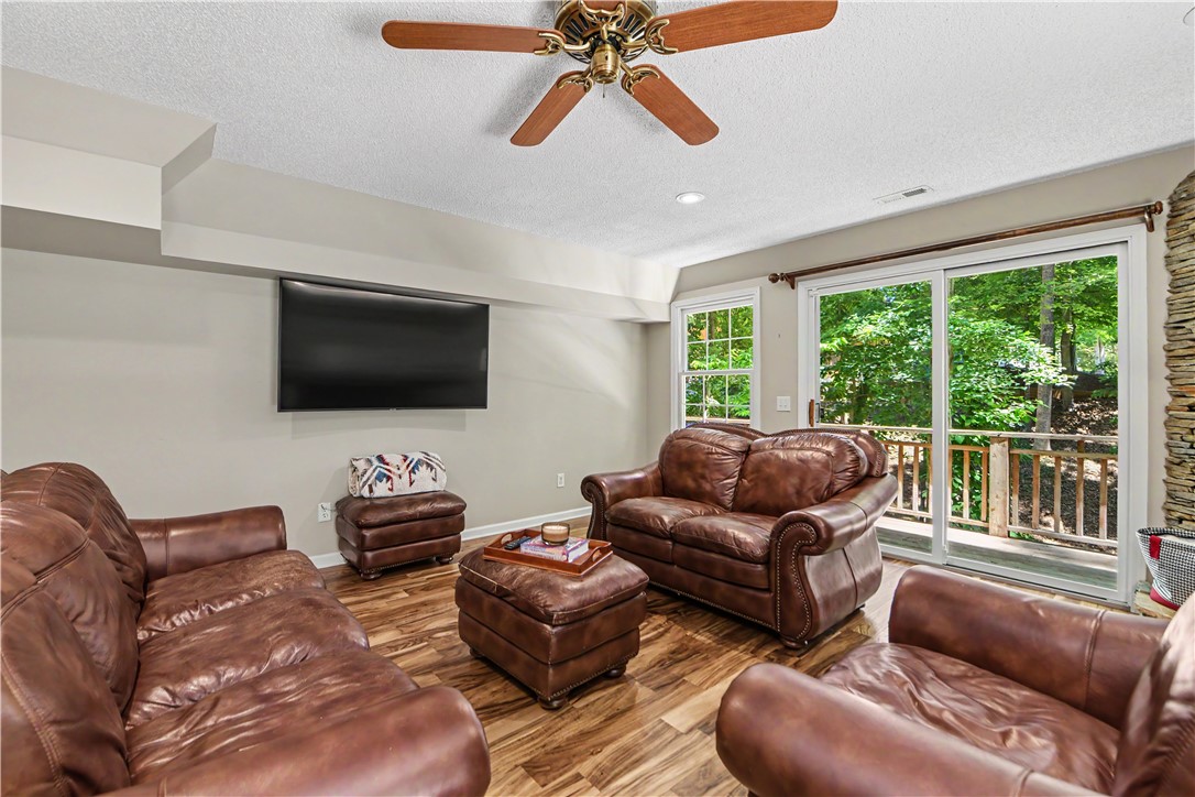 209 Berwick Court Seneca, SC 29672 - Photo 33 of 50