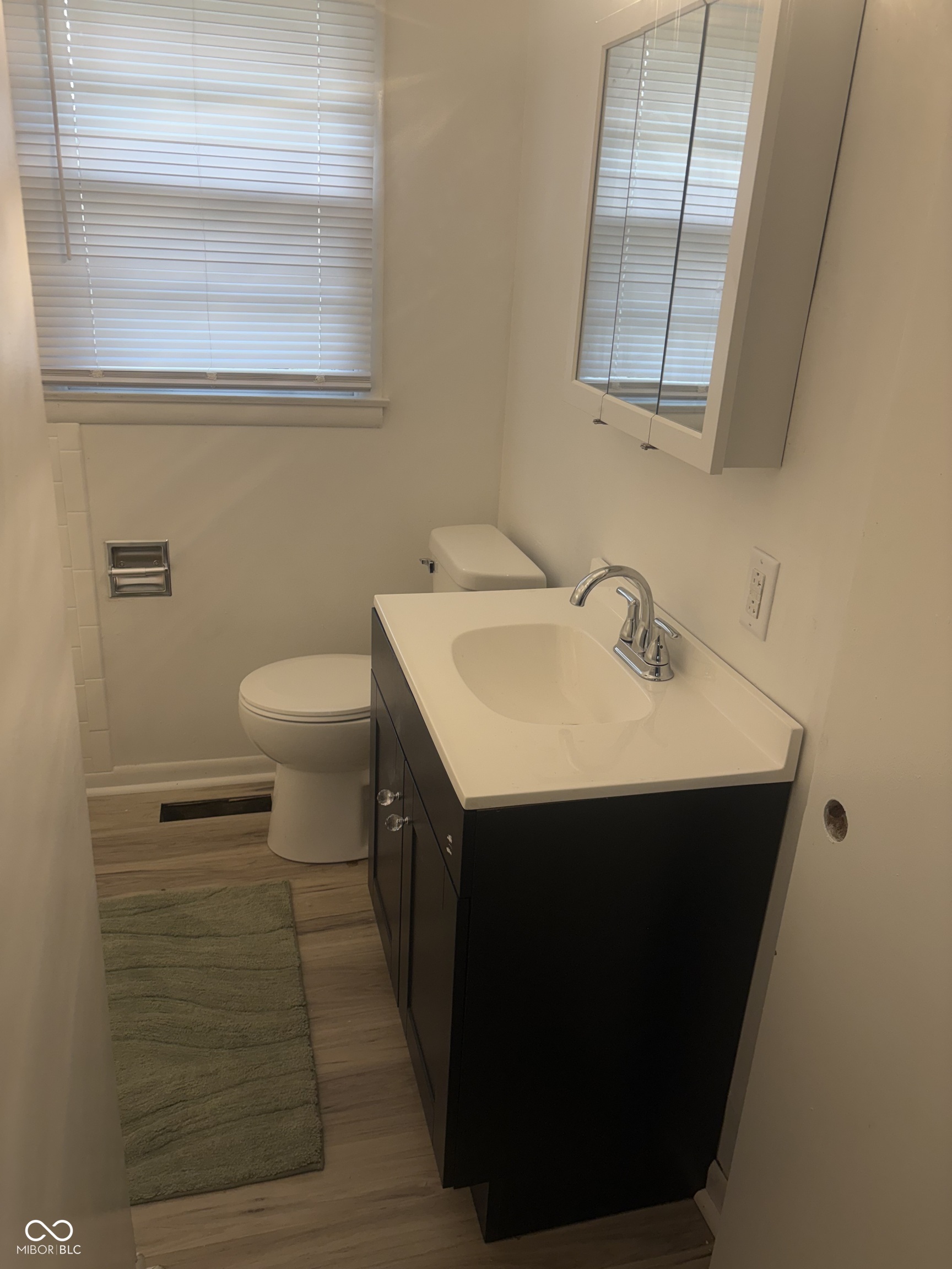 711 Howard Road Greenwood, IN 46142 - Photo 10 of 21 Gallery Image 10