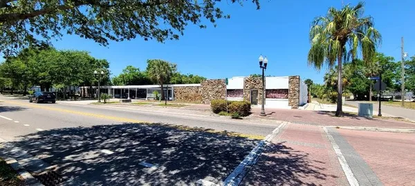 $1,200 | 421 East Kennedy Boulevard, Eatonville, FL 32751