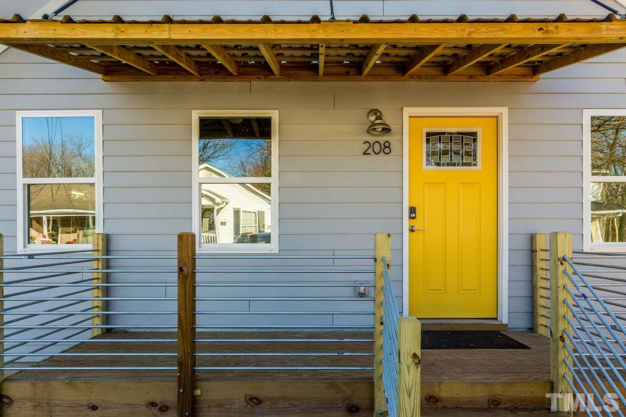 208 Bledsoe Avenue Raleigh, NC 27601 - Photo 2 of 16