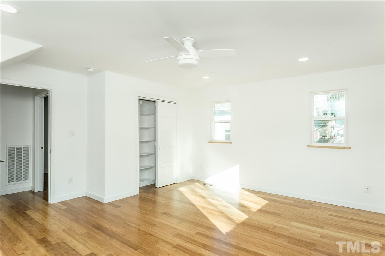 208 Bledsoe Avenue Raleigh, NC 27601 - Photo 12 of 16