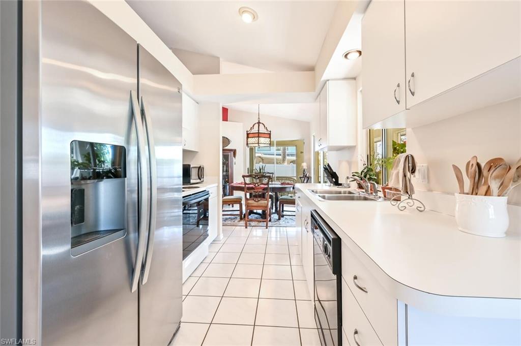 1250 Rordon Avenue Naples, FL 34103 - Photo 8 of 33 Gallery Image 8