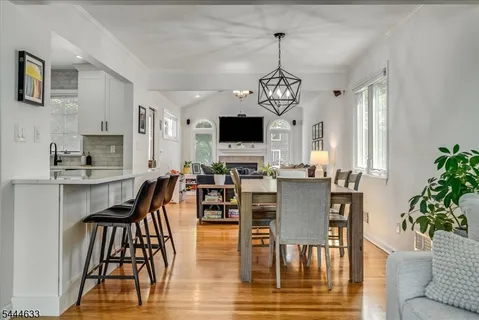 $799,000 | 48 Woodland Avenue, Verona, NJ 07044