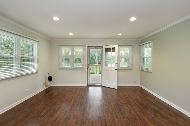 1138 Whitfield Road Northbrook, IL 60062 - Photo 5 of 10