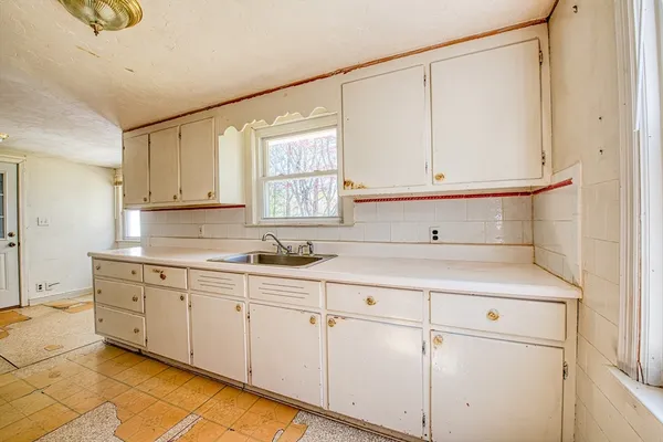 $425,000 | 0 Howard Street, Brockton, MA 02301