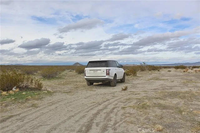 $20,000 | 11 Holly Street, Adelanto, CA 92301