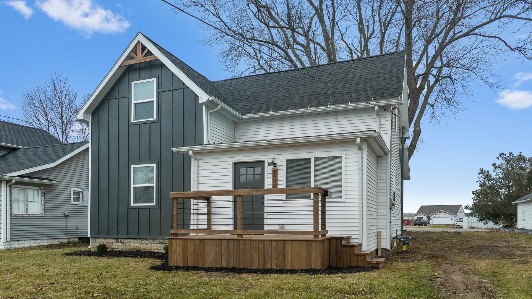 1009 North Randolph Street Garrett, IN 46738 - Photo 1 of 35