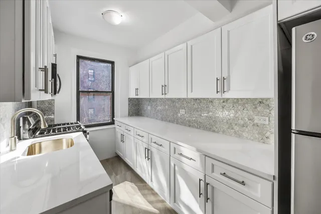 $420,000 | 72 Park Terrace West, Unit E56 | Inwood