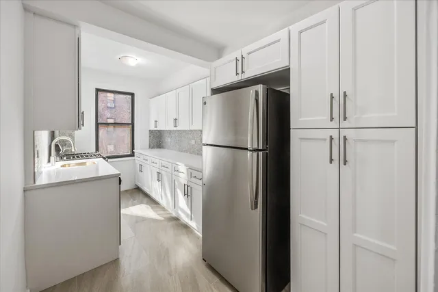 $420,000 | 72 Park Terrace West, Unit E56 | Inwood