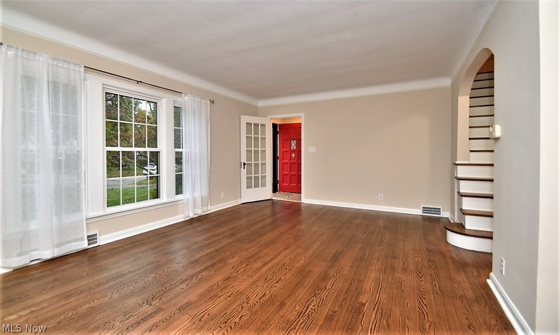 2336 Charney Road Cleveland, OH 44118 - Photo 4 of 24 Gallery Image 4