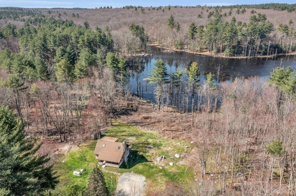 140 Keyes Road Westford, MA 01886 - Photo 4 of 31 Gallery Image 4