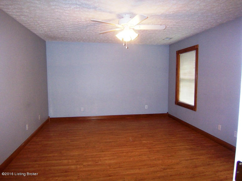6290 Loretto Road Bardstown, KY 40004 - Photo 10 of 21 9 BED 1